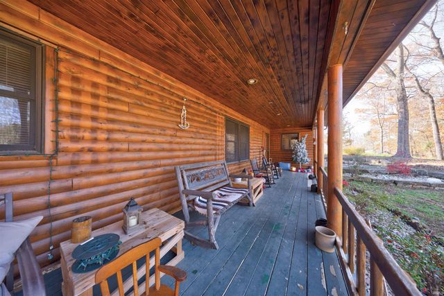 385 W Evergreen Plaza N, Santa Claus, IN 47579