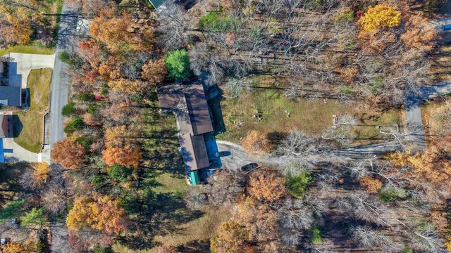 385 W Evergreen Plaza N, Santa Claus, IN 47579