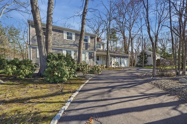 54 Sagamore Road, Seekonk, MA 02771