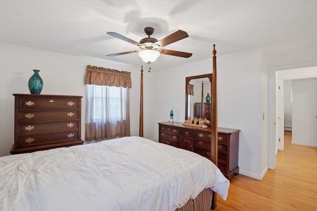 54 Sagamore Road, Seekonk, MA 02771