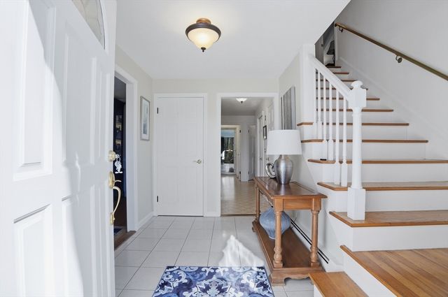 54 Sagamore Road, Seekonk, MA 02771