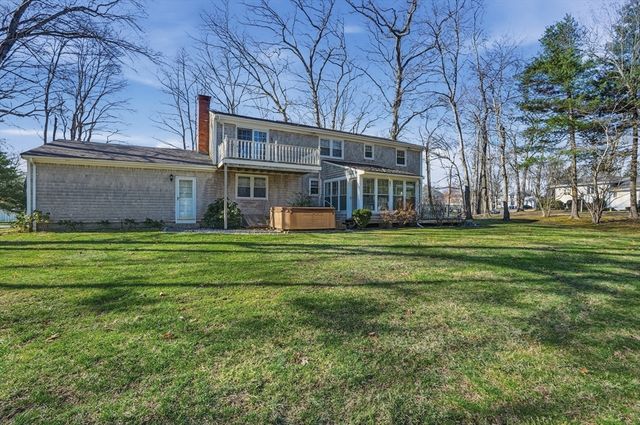 54 Sagamore Road, Seekonk, MA 02771