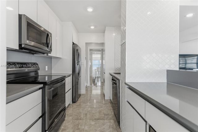 340 Sunset Drive 1210, Fort Lauderdale, FL 33301