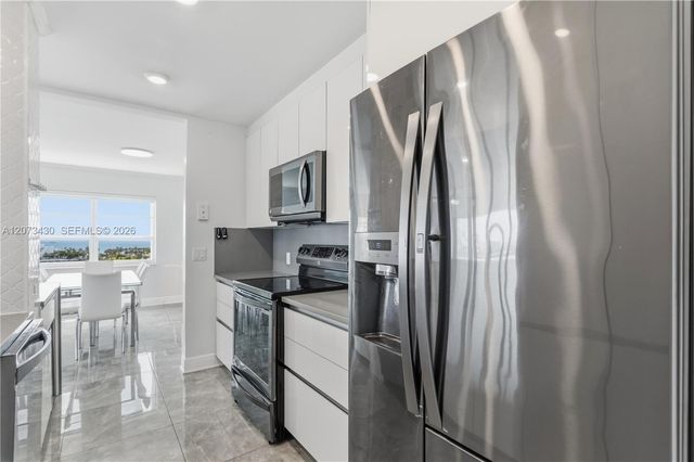 340 Sunset Drive 1210, Fort Lauderdale, FL 33301