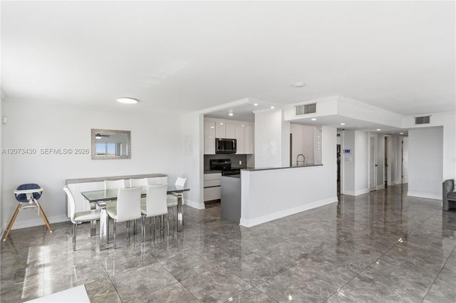340 Sunset Drive 1210, Fort Lauderdale, FL 33301