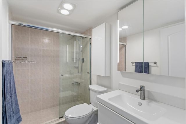 340 Sunset Drive 1210, Fort Lauderdale, FL 33301