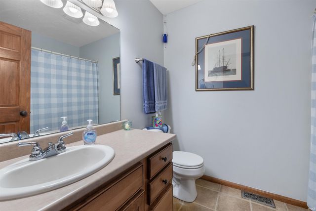 686 Puttman Place, Roanoke, IN 46783