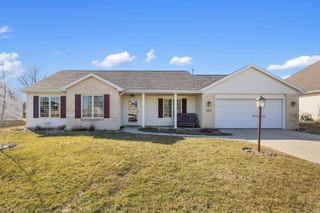 686 Puttman Place, Roanoke, IN 46783