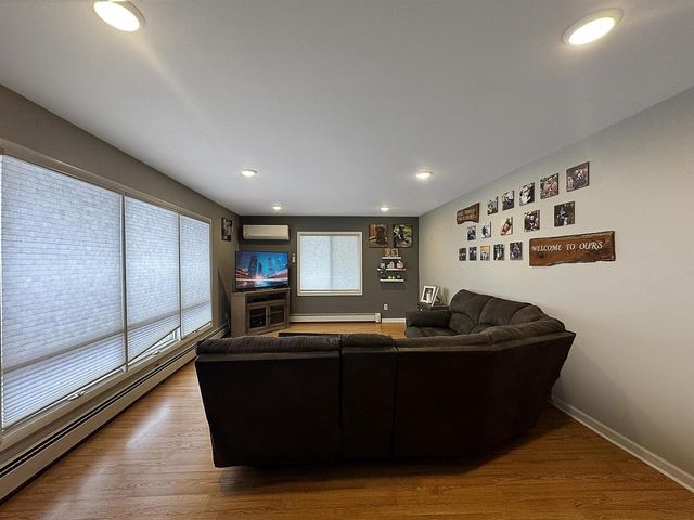 511 S WELLS AVENUE, Peshtigo, WI 54157