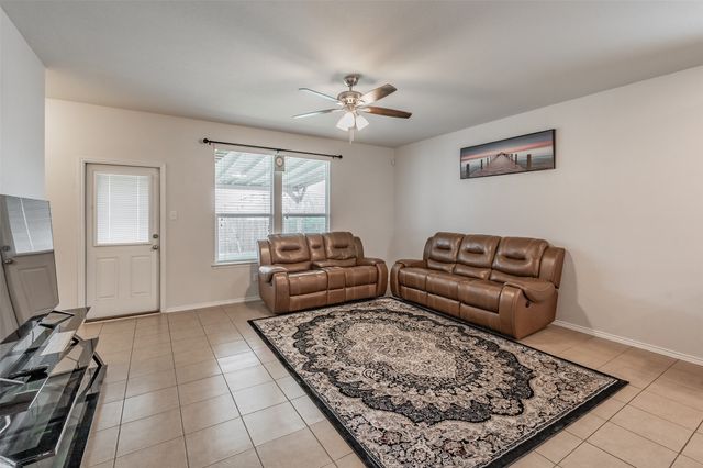 2312 Bermont Red Lane, Fort Worth, TX 76131