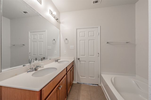 2312 Bermont Red Lane, Fort Worth, TX 76131