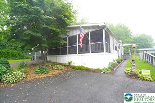 6 Briarwood Court North, East Allen Twp, PA 18014