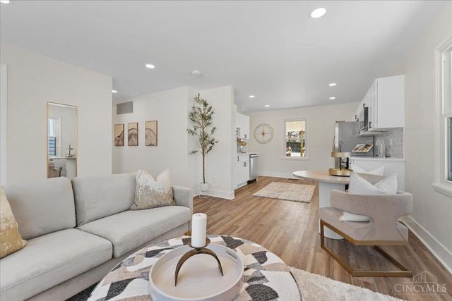 3373 Kathy Lane, Cincinnati, OH 45238