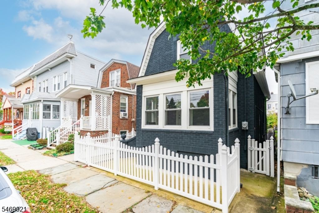 104 Brighton Ave, Kearny Town, NJ 07032 — photo 2