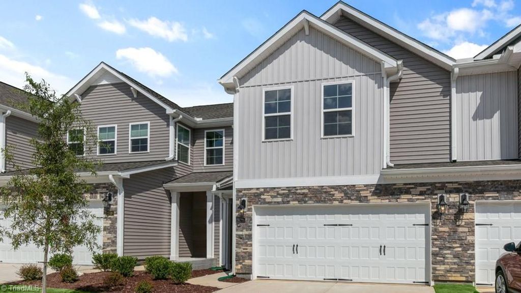 138 Briarwood Lane, Advance, NC 27006