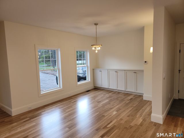 963 High Road, Berlin, CT 06037