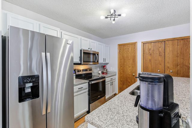 6458 158th Street W 361, Apple Valley, MN 55124