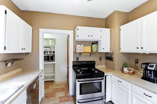 3230 38th Avenue S, Minneapolis, MN 55406