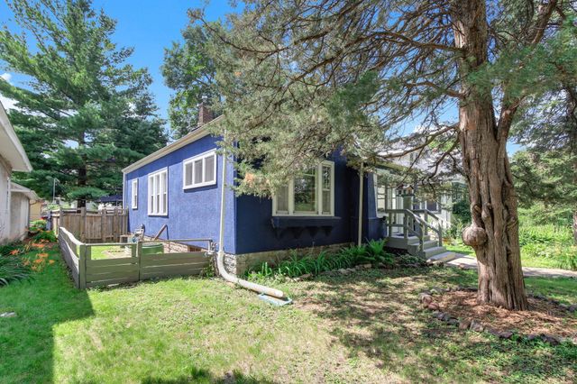 3230 38th Avenue S, Minneapolis, MN 55406