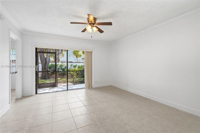 2376 NW 89th Dr 2376, Coral Springs, FL 33065