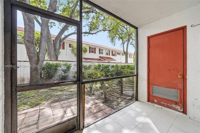 2376 NW 89th Dr 2376, Coral Springs, FL 33065