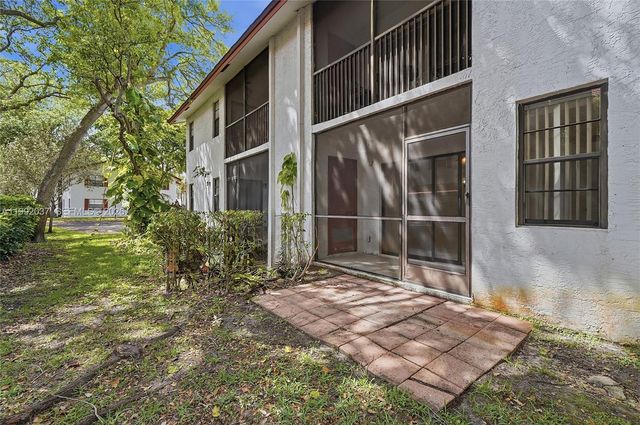 2376 NW 89th Dr 2376, Coral Springs, FL 33065