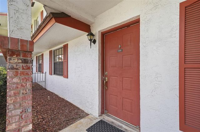 2376 NW 89th Dr 2376, Coral Springs, FL 33065