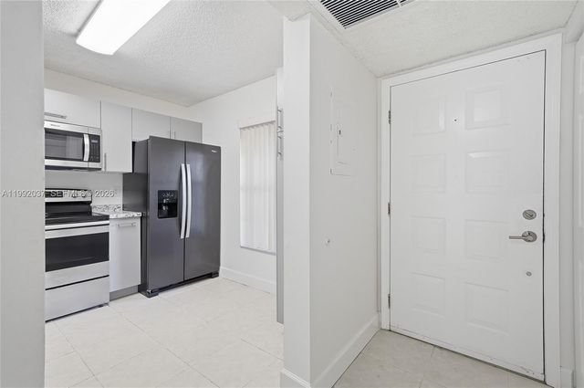 2376 NW 89th Dr 2376, Coral Springs, FL 33065