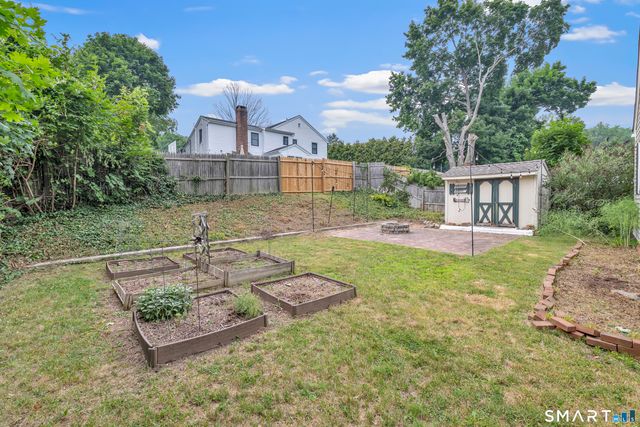 215 Bennett Street, Fairfield, CT 06825