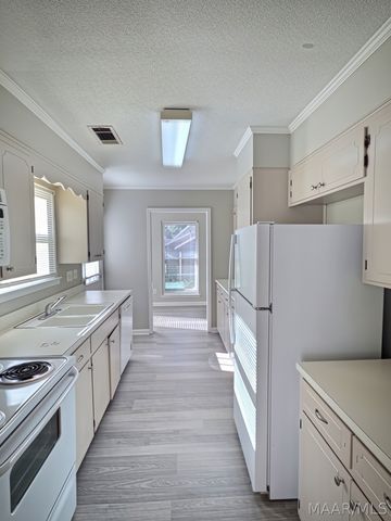 3140 Little John Drive, Montgomery, AL 36109