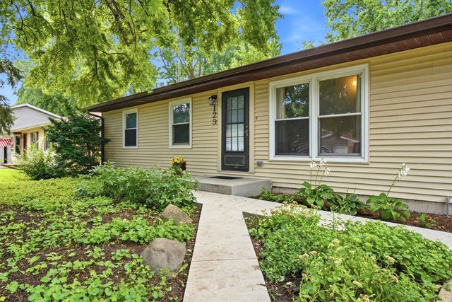 129 Dolores Street, Oswego, IL 60543