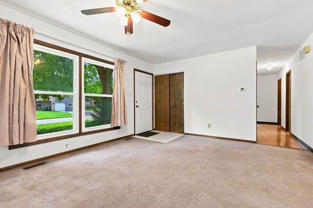 129 Dolores Street, Oswego, IL 60543