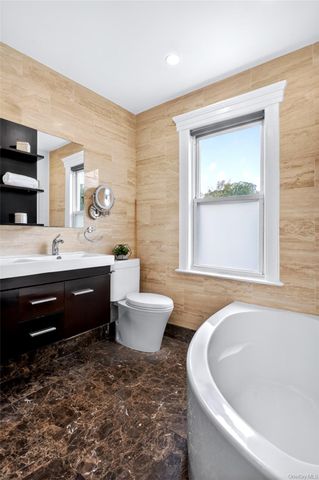 12 Belleview Avenue, Port Washington, NY 11050