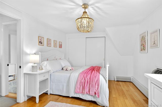 12 Belleview Avenue, Port Washington, NY 11050