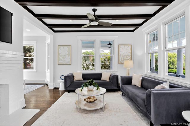 12 Belleview Avenue, Port Washington, NY 11050