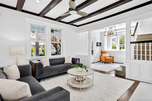 12 Belleview Avenue, Port Washington, NY 11050