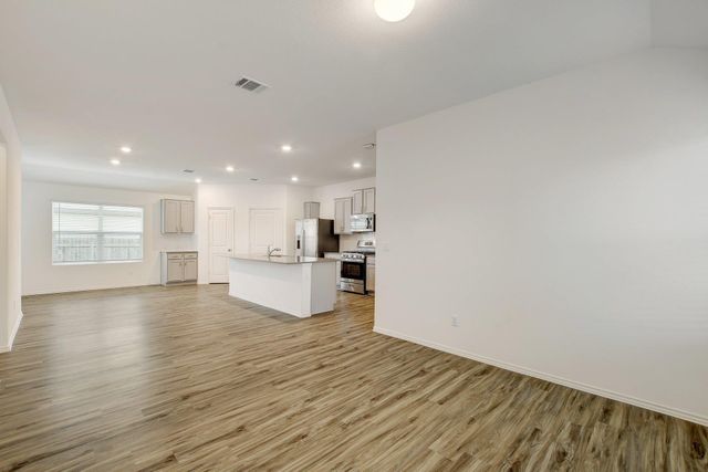 190 Crystal River RD, Kyle, TX 78640