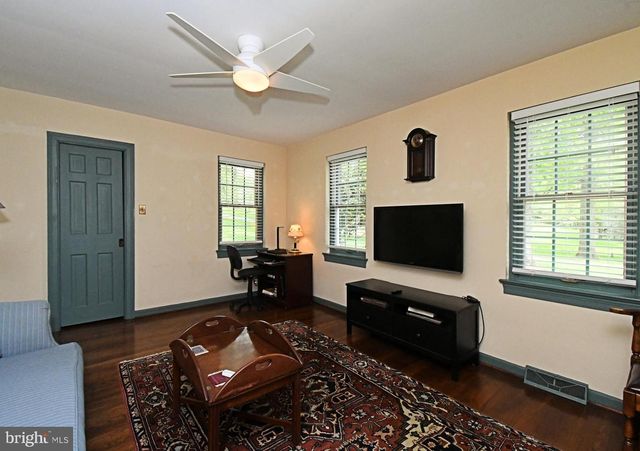 206 CATHCART, Gwynedd Valley, PA 19437