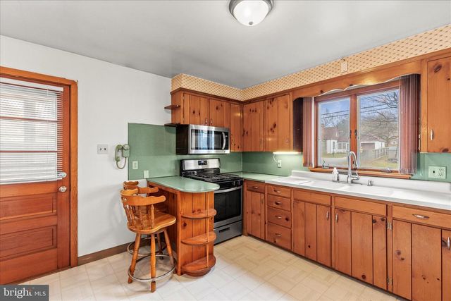 340 S CAMP ST, Red Lion, PA 17356