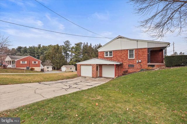 340 S CAMP ST, Red Lion, PA 17356