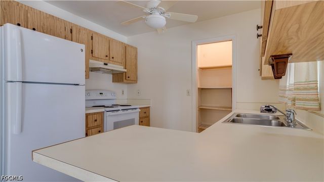 19 NE 20th PL, Cape Coral, FL 33909