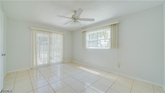 19 NE 20th PL, Cape Coral, FL 33909