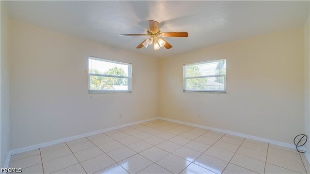 19 NE 20th PL, Cape Coral, FL 33909