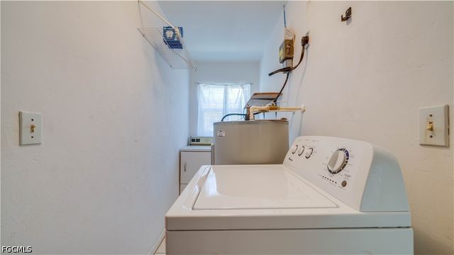 19 NE 20th PL, Cape Coral, FL 33909