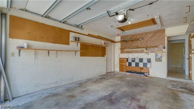 19 NE 20th PL, Cape Coral, FL 33909