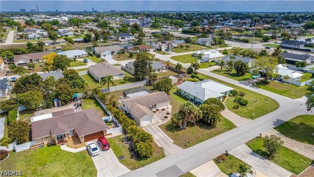 19 NE 20th PL, Cape Coral, FL 33909