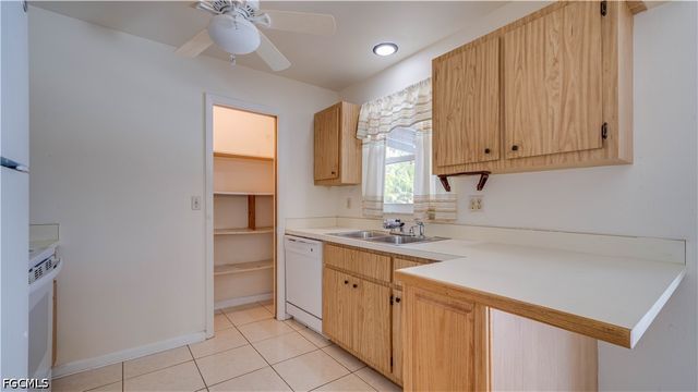 19 NE 20th PL, Cape Coral, FL 33909