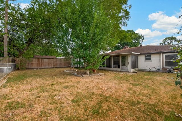 7742 Willow Mint Lane, Houston, TX 77086