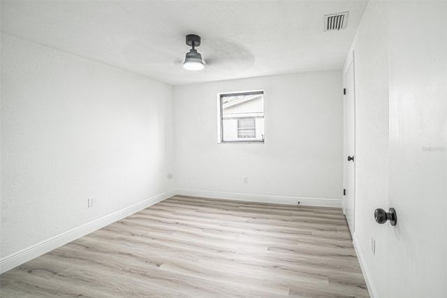 7303 OAK CREST DRIVE, Port Richey, FL 34668