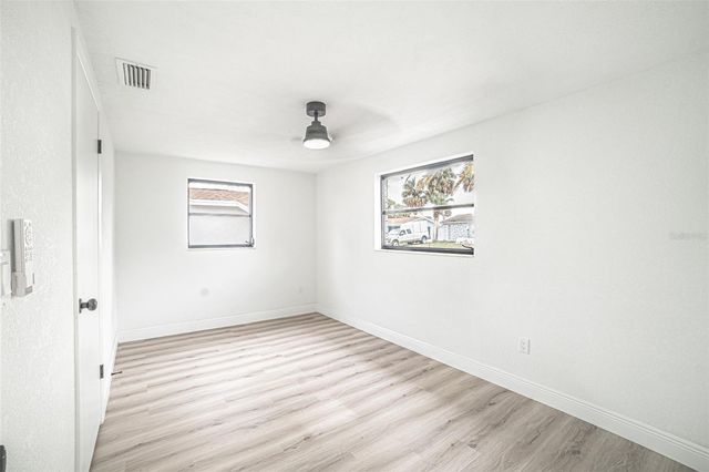 7303 OAK CREST DRIVE, Port Richey, FL 34668